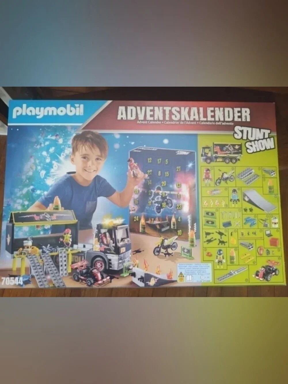 XL Advent Calendar Playmobil 70544 169pcs Advent Calendar Stunt Show NWT